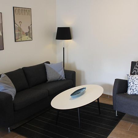 Amalie Bed And Breakfast & Apartments Odense Ruang foto