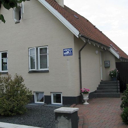 Amalie Bed And Breakfast & Apartments Odense Bagian luar foto