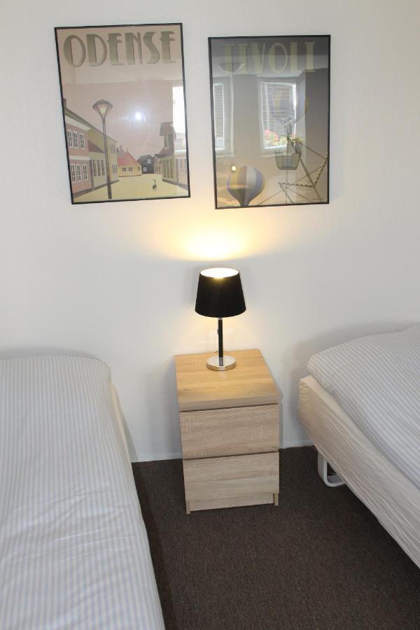Amalie Bed And Breakfast & Apartments Odense Bagian luar foto