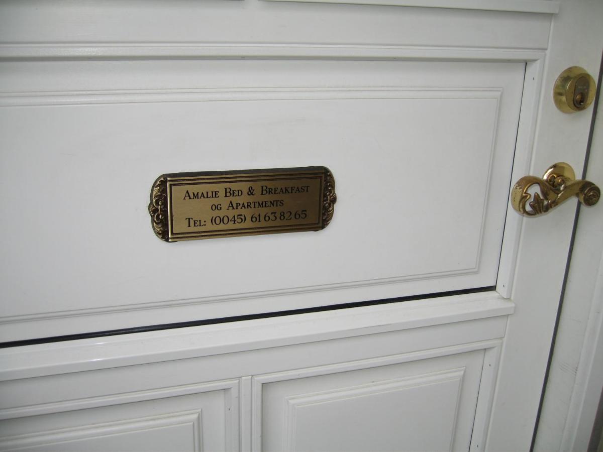 Amalie Bed And Breakfast & Apartments Odense Bagian luar foto