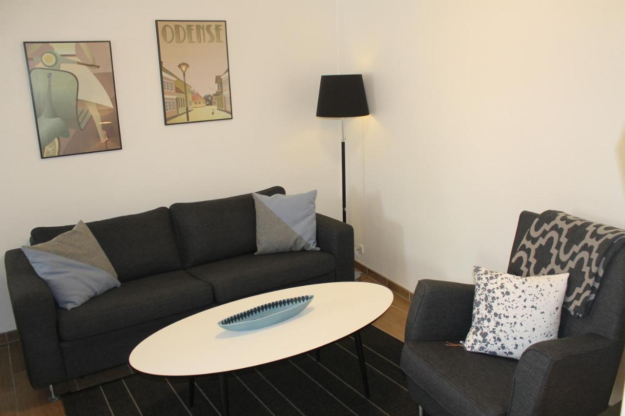 Amalie Bed And Breakfast & Apartments Odense Bagian luar foto