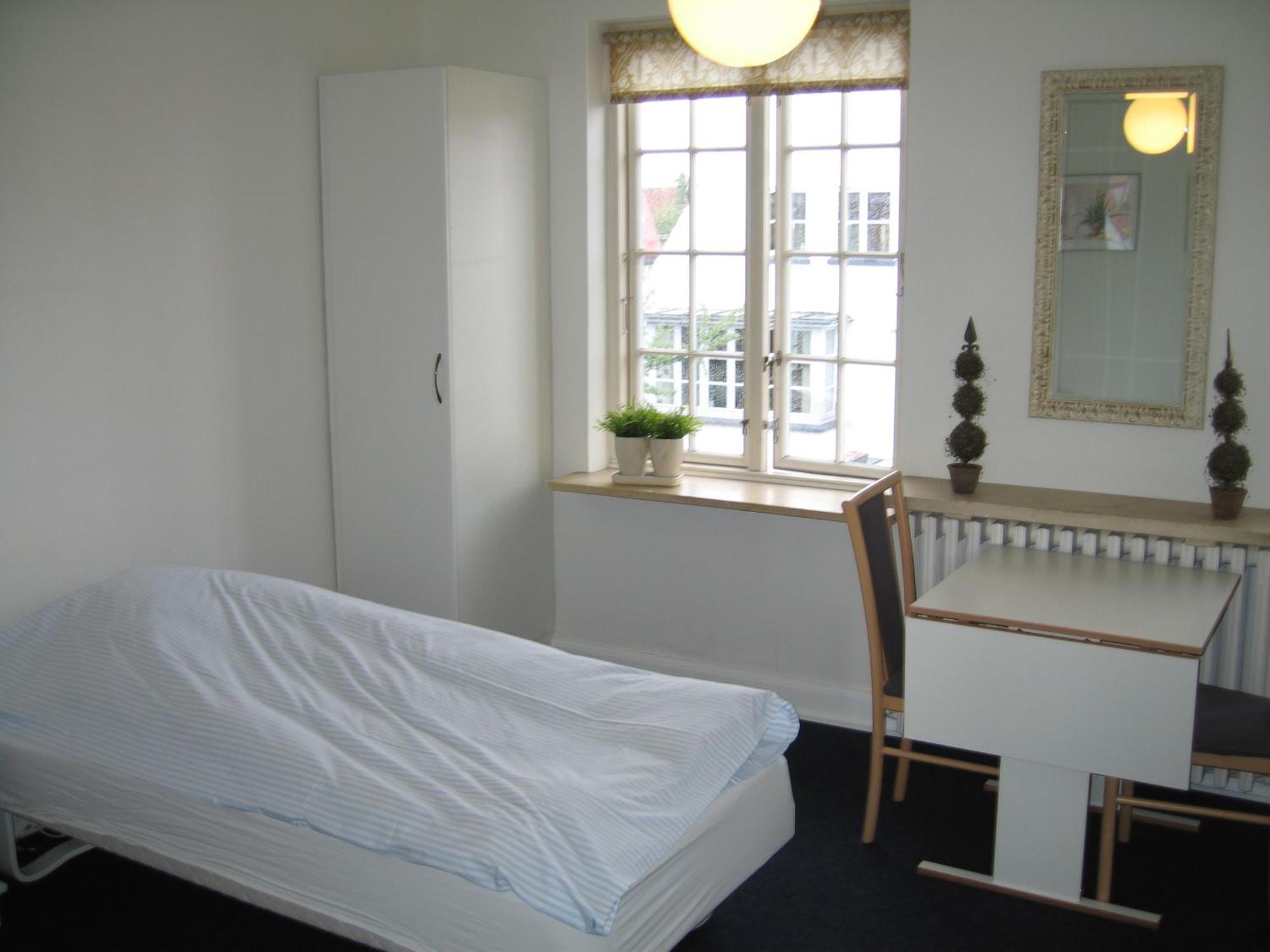 Amalie Bed And Breakfast & Apartments Odense Ruang foto