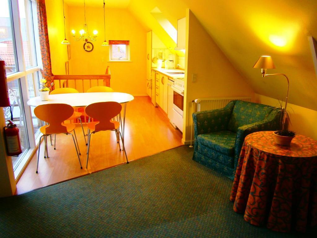 Amalie Bed And Breakfast & Apartments Odense Ruang foto