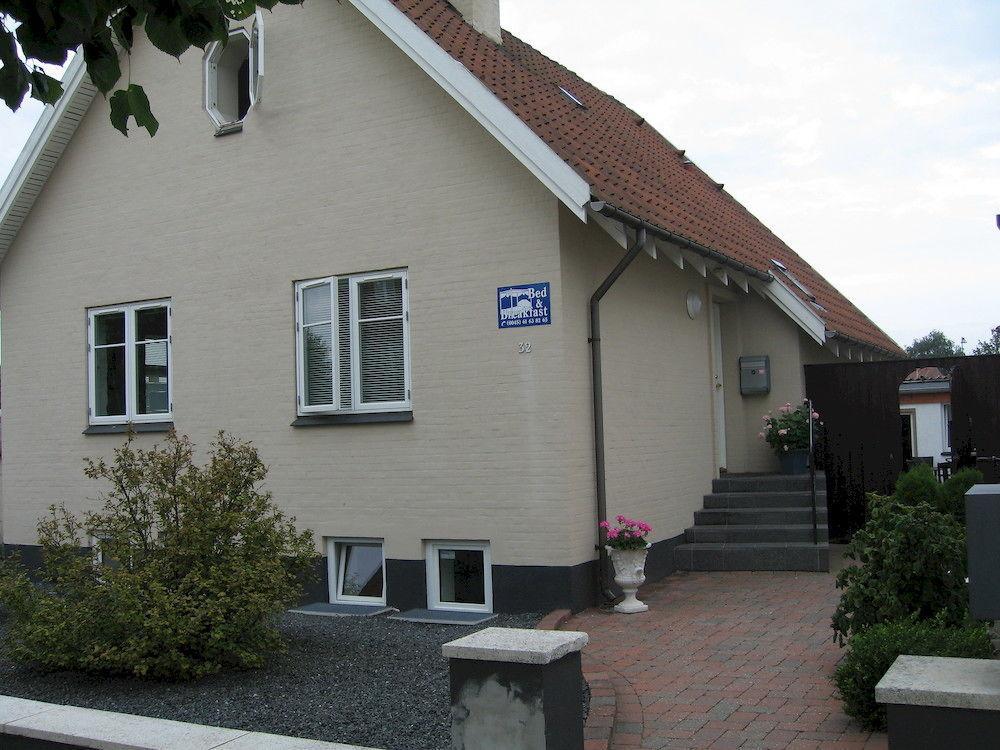 Amalie Bed And Breakfast & Apartments Odense Bagian luar foto
