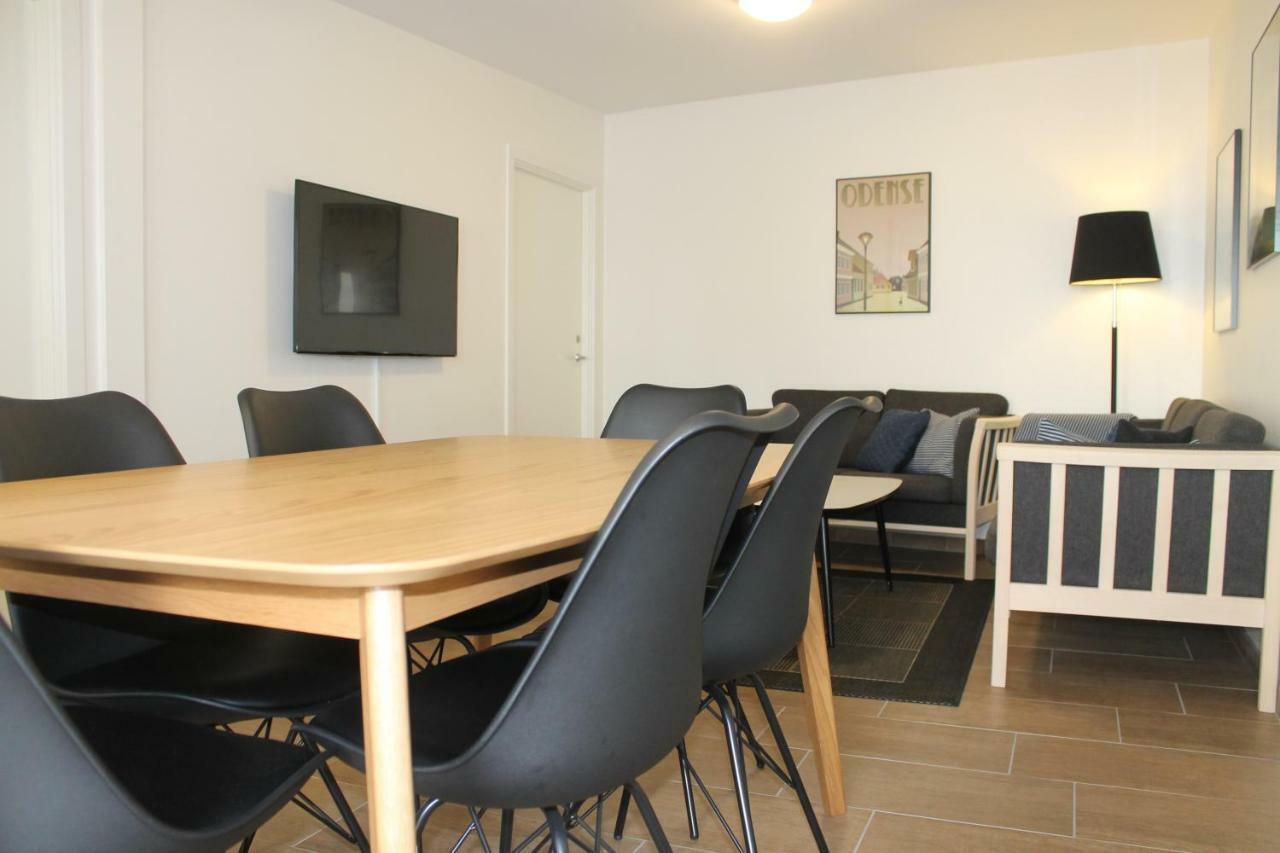 Amalie Bed And Breakfast & Apartments Odense Bagian luar foto