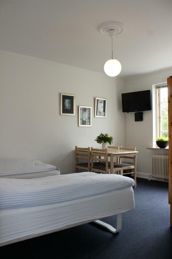 Amalie Bed And Breakfast & Apartments Odense Bagian luar foto