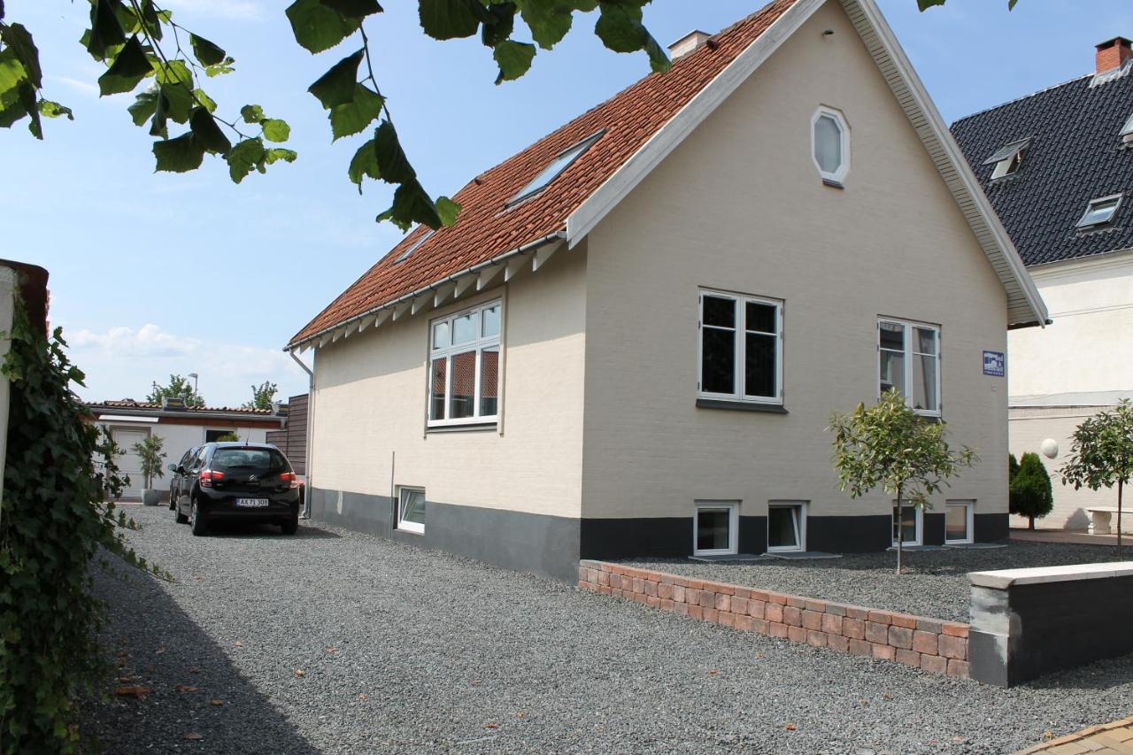 Amalie Bed And Breakfast & Apartments Odense Bagian luar foto